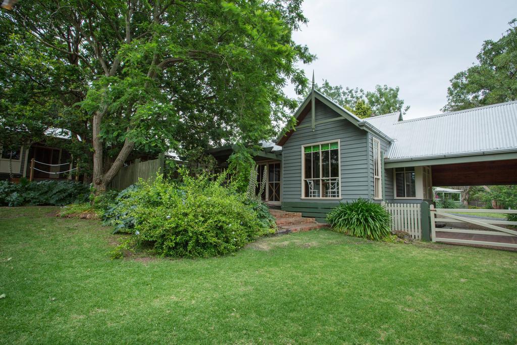 Oak Tree Lodge Rhyll Room photo